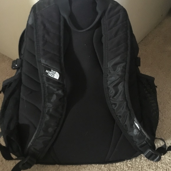 North face wasatch backpack used once - Picture 3 of 3